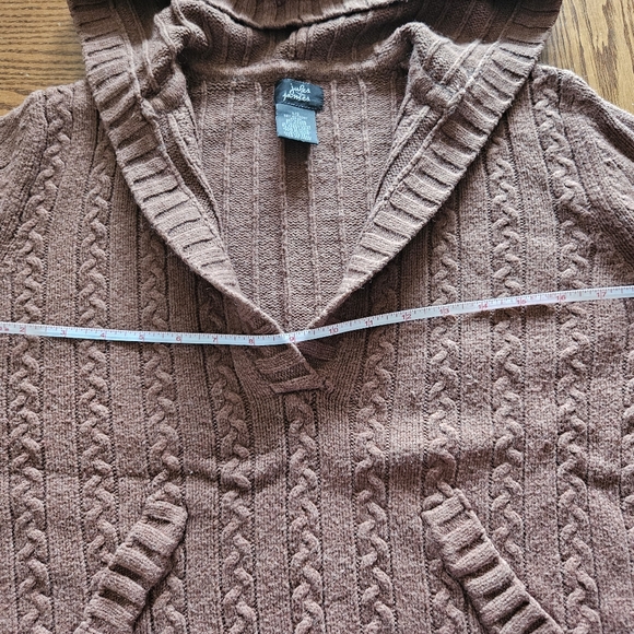 Hooded knit sweater - Picture 2 of 4